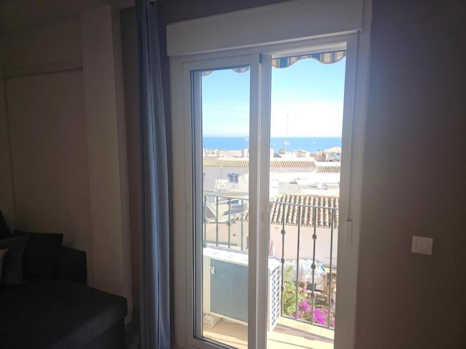 Symphony Sunrise, With Stunning Sea Views And Short Walk To The By Namaste Elite Appartamento Torremolinos