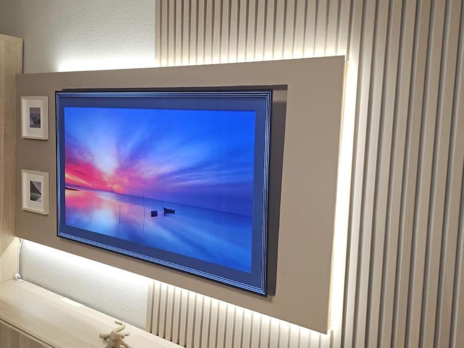 Appartamento Symphony Sunrise, With Stunning Sea Views And Short Walk To The By Namaste Elite Torremolinos