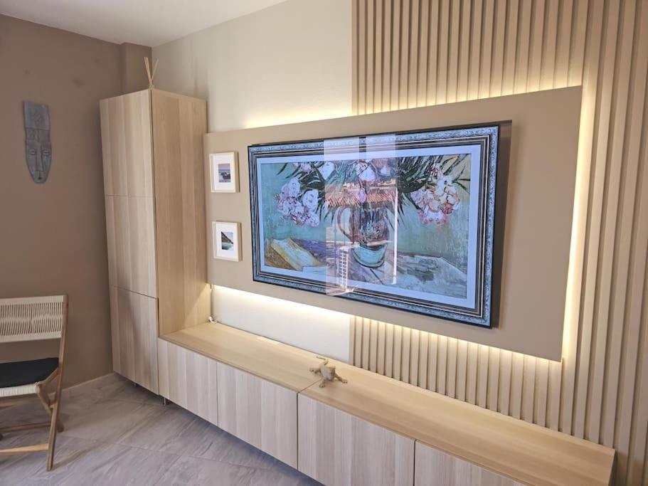Appartamento Symphony Sunrise, With Stunning Sea Views And Short Walk To The By Namaste Elite Torremolinos